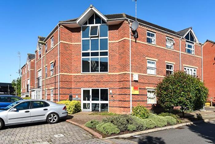 2 Bedroom Apartment To Rent In Banbury, Oxfordshire, OX16