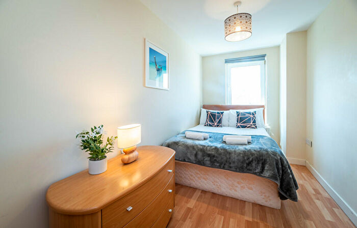 2 Bedroom Apartment To Rent In Waterfront Plaza, Nottingham, NG2