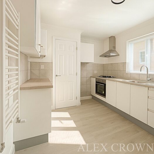 2 Bedroom Flat To Rent In Ramsay Road, Wanstead Slip, E7