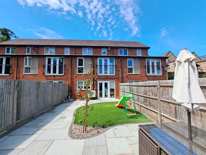 3 Bedroom Town House For Sale In Brunel Way, Bedhampton, PO9