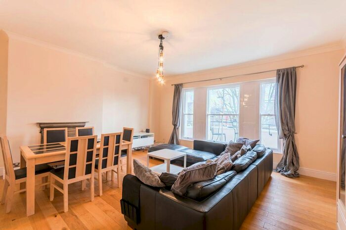 2 Bedroom Flat To Rent In Green Lanes, Stoke Newington, London, N16
