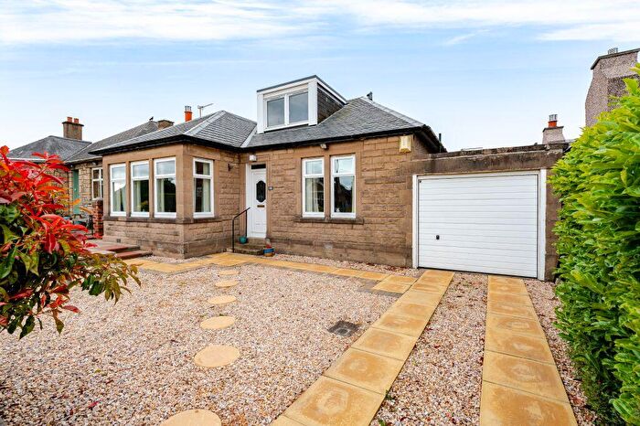 3 Bedroom Detached Bungalow For Sale In Mountcastle Drive South, Mountcastle, Edinburgh, EH15
