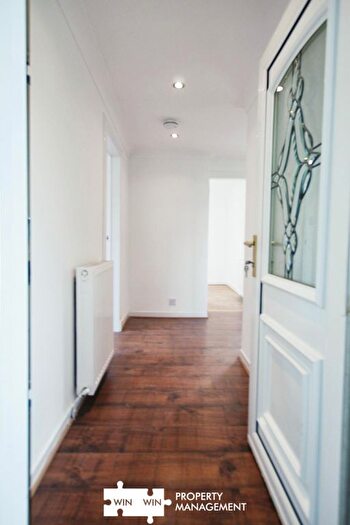 4 Bedroom Flat To Rent In Cumbrae Road, Paisley, PA2