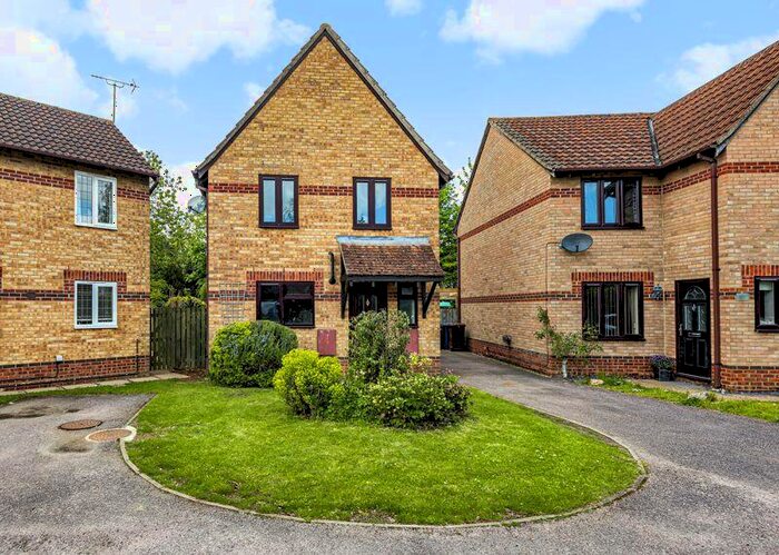3 Bedroom Detached House To Rent In Juniper Gardens, Bicester, OX26