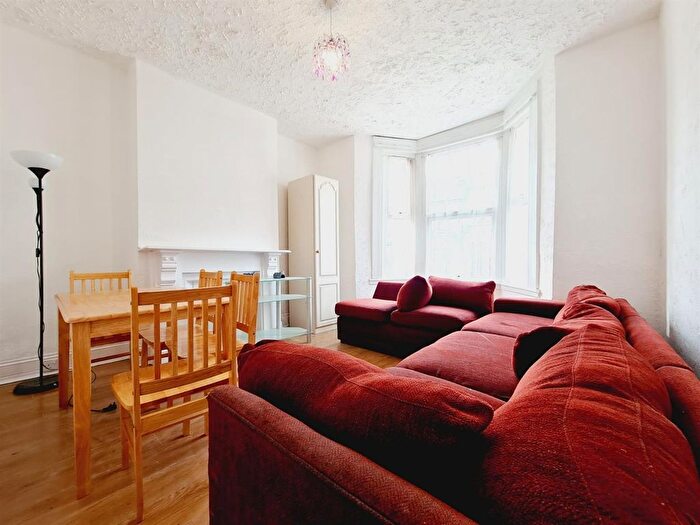 1 Bedroom Flat To Rent In Berners Road, London, N22