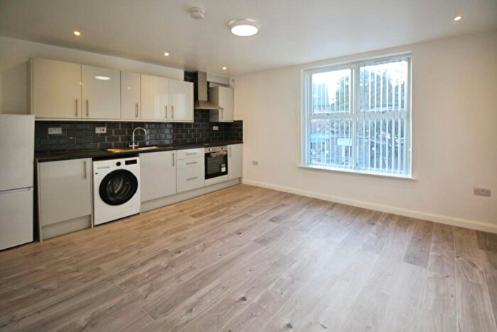 1 Bedroom Apartment To Rent In Abbeydale Road, Sheffield, South Yorkshire, S7