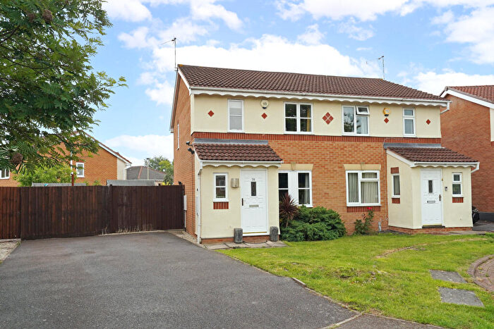 3 Bedroom Semi-Detached House For Sale In Goldsmith Road, Leicester, Leicestershire, LE3