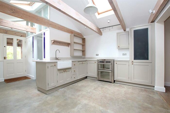 3 Bedroom Terraced House To Rent In Brooklyn Road, Bath, BA1