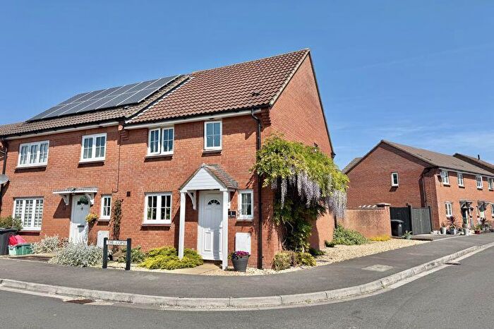 3 Bedroom Terraced House For Sale In The Copse, St Georges, Weston-Super-Mare, BS22