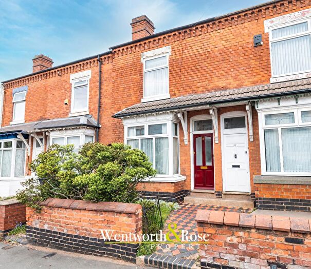 3 Bedroom Terraced House For Sale In Beakes Road, Bearwood, Birmingham, B67