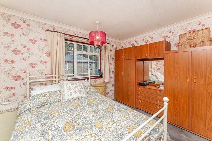 3 Bedroom Terraced House For Sale In Goat Lane, Enfield, EN1