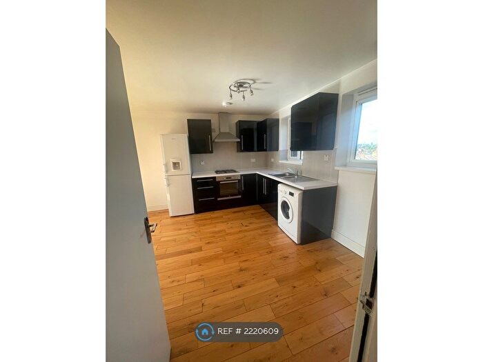 1 Bedroom Flat To Rent In Queens Road, London, SE15