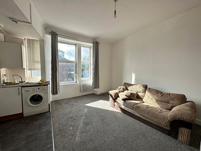 Studio To Rent In /, Broomlands Street, Paisley, PA1