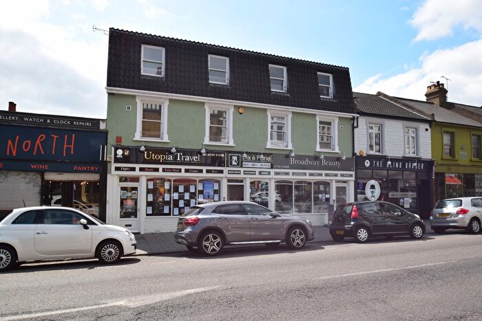 1 Bedroom Flat To Rent In Broadway House, SS9