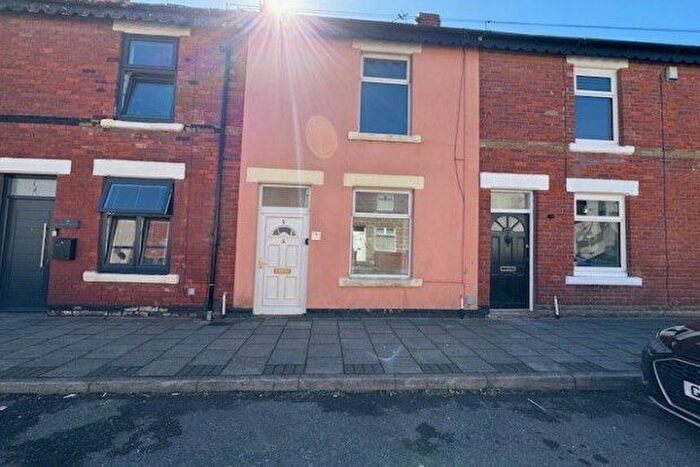 2 Bedroom Property To Rent In Moon Avenue, Blackpool, FY1