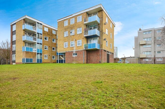 1 Bedroom Flat For Sale In Lydgate Close, Southampton, Hampshire, SO19