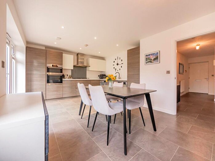 4 Bedroom Semi-Detached House For Sale In William Gardens, Rochford, SS4