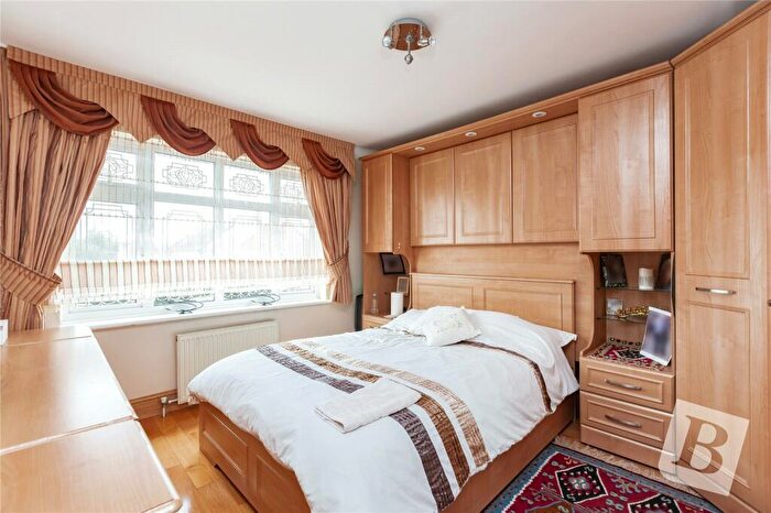 4 Bedroom Detached House For Sale In Tyle Green, Emerson Park, RM11