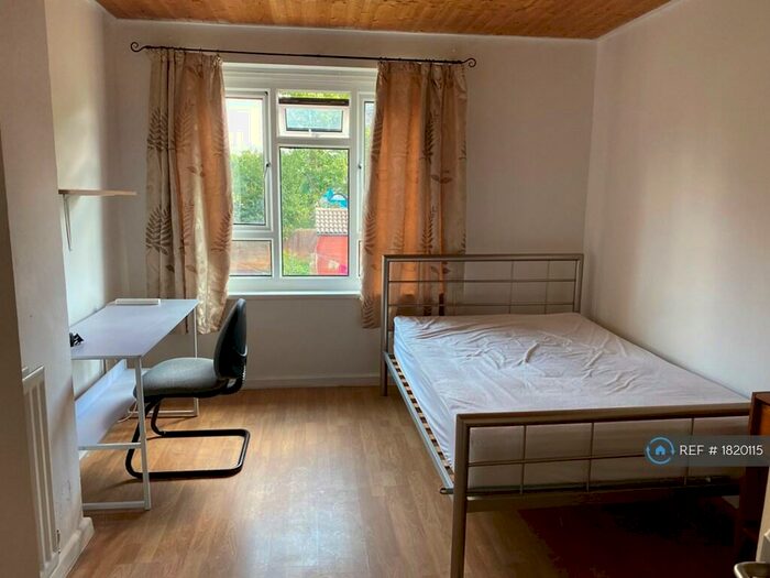 3 Bedroom Flat To Rent In Rupert Street, Birmingham, B7