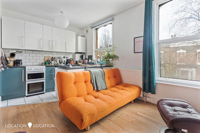1 Bedroom Apartment To Rent In Narford Road, London, E5