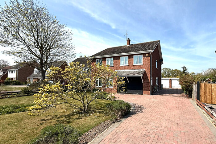 4 Bedroom Detached House For Sale In The Woodlands, Corton, NR32