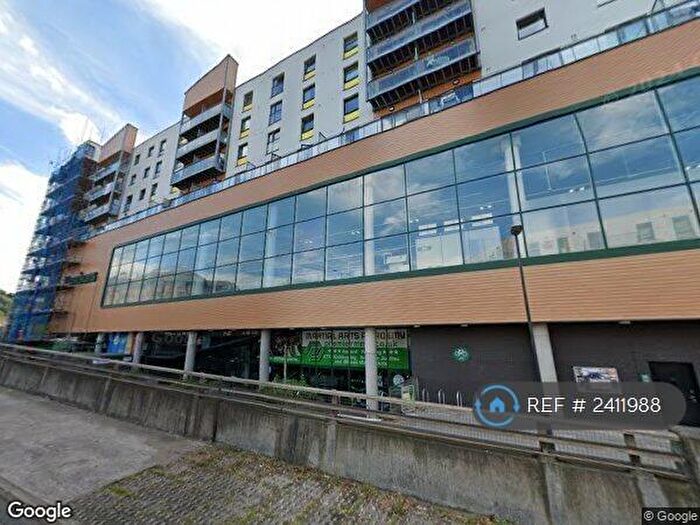 2 Bedroom Flat To Rent In Pinner Road, Harrow, HA1