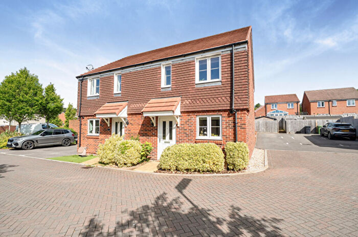 2 Bedroom Semi-Detached House For Sale In Jordan Grove, Alton, Hampshire, GU34