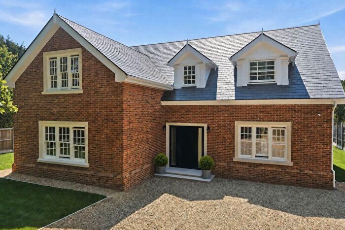 5 Bedroom Detached House For Sale In East Hanningfield Road, Chelmsford, CM2