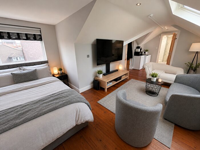 Studio To Rent In La Doi Cocusi, Guildford Street, Luton, LU1