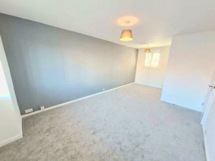 2 Bedroom Apartment To Rent In Rivington Court, Whitefield, M45