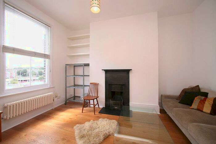 1 Bedroom Flat To Rent In Farringdon Road, London, EC1R
