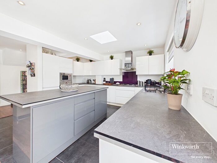 3 Bedroom Semi-Detached House For Sale In Belvedere Way, Kenton, Harrow, HA3