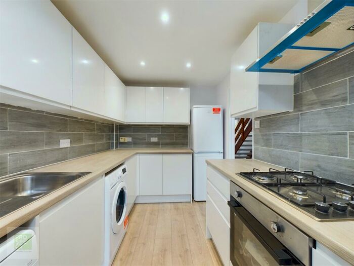 3 Bedroom End Of Terrace House To Rent In Maple Close, Blackwater, Camberley, Hampshire, GU17