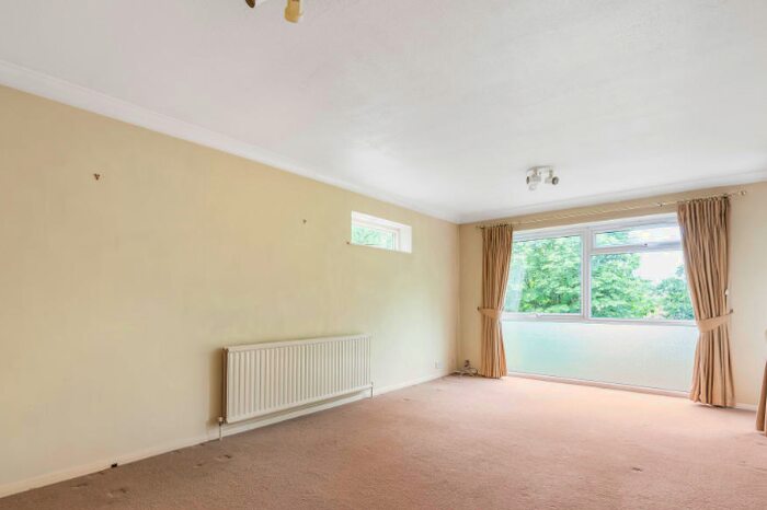 2 Bedroom Flat To Rent In Langdale Road, London, SE10