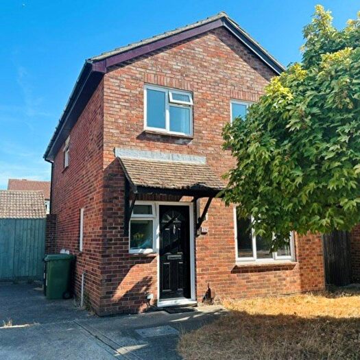 4 Bedroom Detached House For Sale In Wenlock Way, Thatcham, RG19
