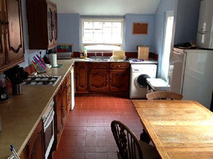 4 Bedroom House To Rent In Teversal Avenue, Lenton, Nottingham, Nottinghamshire, NG7