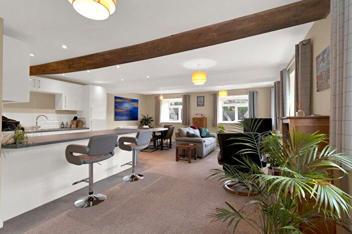 3 Bedroom Flat For Sale In Mill Lane, Avening, Tetbury, Gloucestershire, GL8