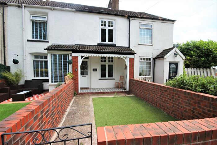 2 Bedroom Terraced House To Rent In Cliff Road, Hessle, Hull, HU13