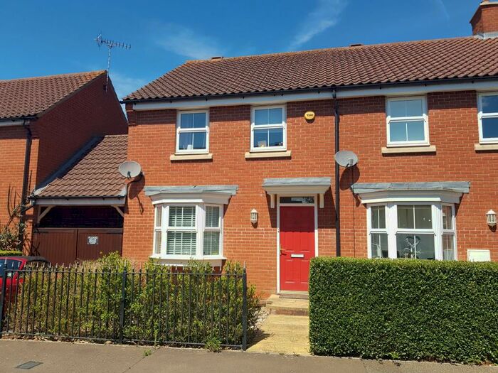 3 Bedroom House To Rent In Fayrewood Drive, Great Leighs, Chelmsford, CM3