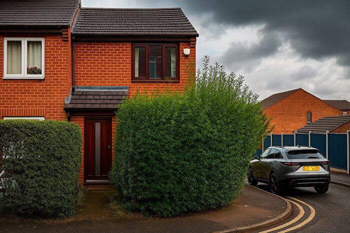 2 Bedroom End Of Terrace House To Rent In Bath Road, Kettering, NN16