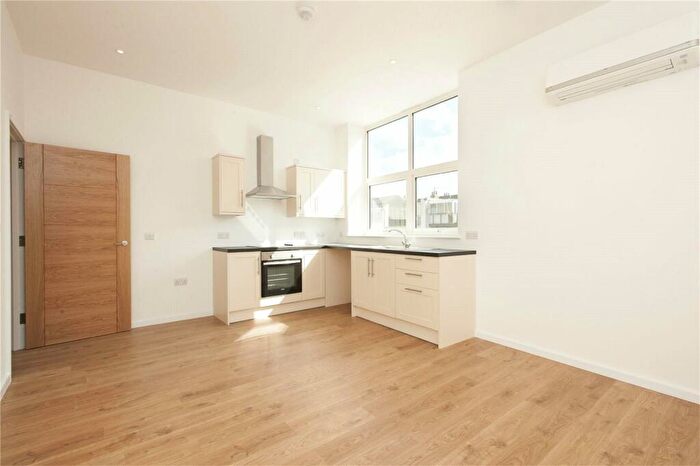 2 Bedroom Apartment To Rent In Townsend Court, Hucknall Road, Nottingham, Nottinghamshire, NG5