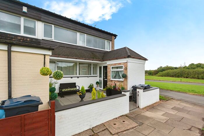 3 Bedroom Terraced House For Sale In Tilshead Close, Birmingham, B14