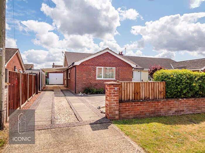 3 Bedroom Semi-Detached Bungalow For Sale In Green Park Road, Horsford, Norwich, NR10