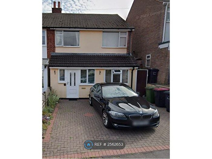 3 Bedroom Semi-Detached House To Rent In Hill Crest Road, Dordon, Tamworth, B78