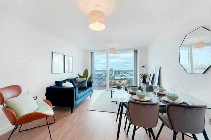 1 Bedroom Flat To Rent In Blyth Road, Hayes, UB3