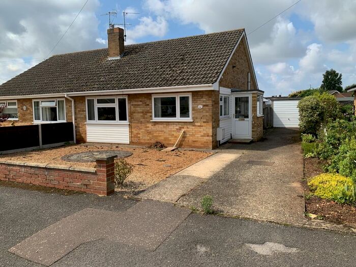 Houses for sale in Dersingham, PE31, Norfolk