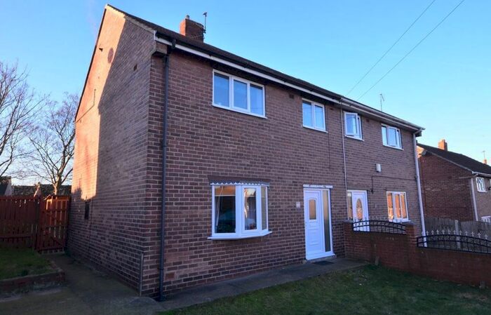 3 Bedroom Semi-Detached House To Rent In Vickers Avenue, South Elmsall, WF9