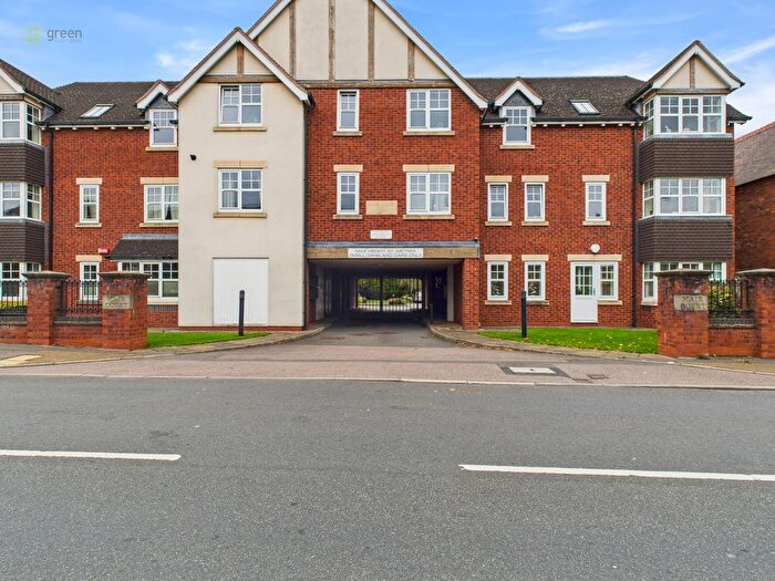 2 Bedroom Flat For Sale In Wigginton Road, Tamworth, B79
