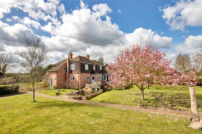 4 Bedroom Detached House For Sale In Erriot Wood, Lynsted, Sittingbourne, ME9