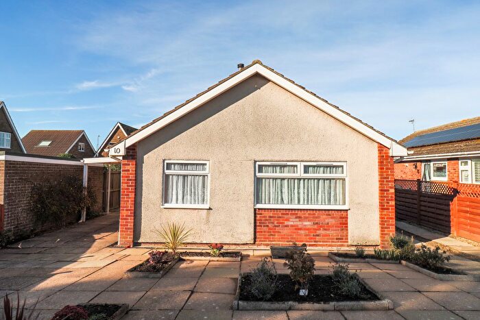 3 Bedroom Detached Bungalow For Sale In Arndale Way, Filey, YO14